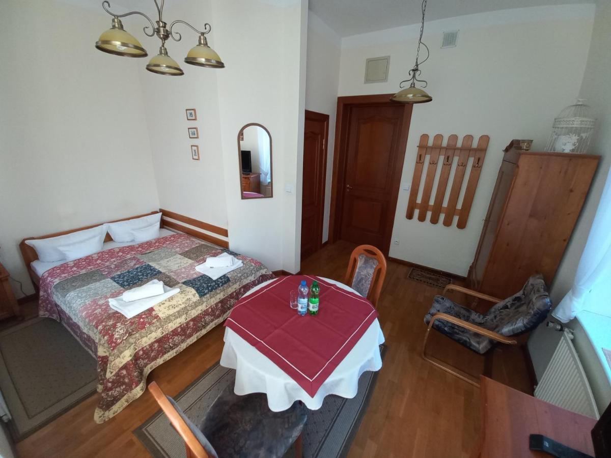 Szwajcarka Willa Z Sauna I Jacuzzi Kudowa-Zdroj Dış mekan fotoğraf