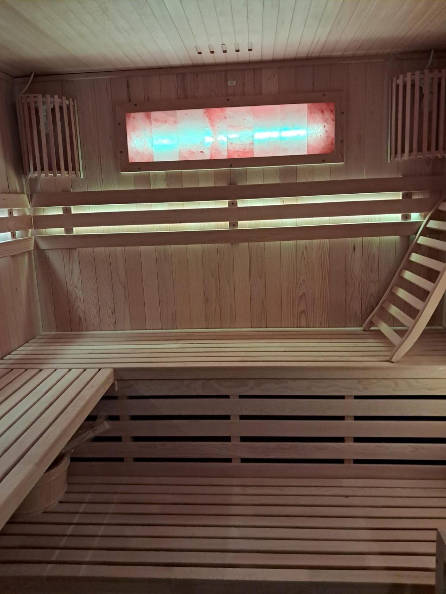Szwajcarka Willa Z Sauna I Jacuzzi Kudowa-Zdroj Dış mekan fotoğraf