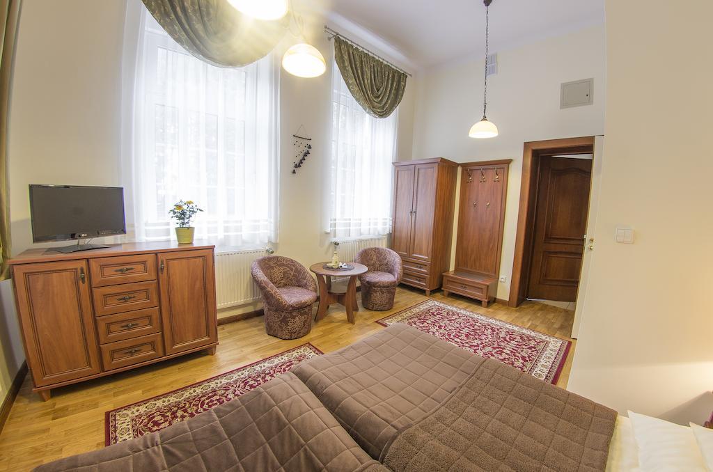 Szwajcarka Willa Z Sauna I Jacuzzi Kudowa-Zdroj Oda fotoğraf